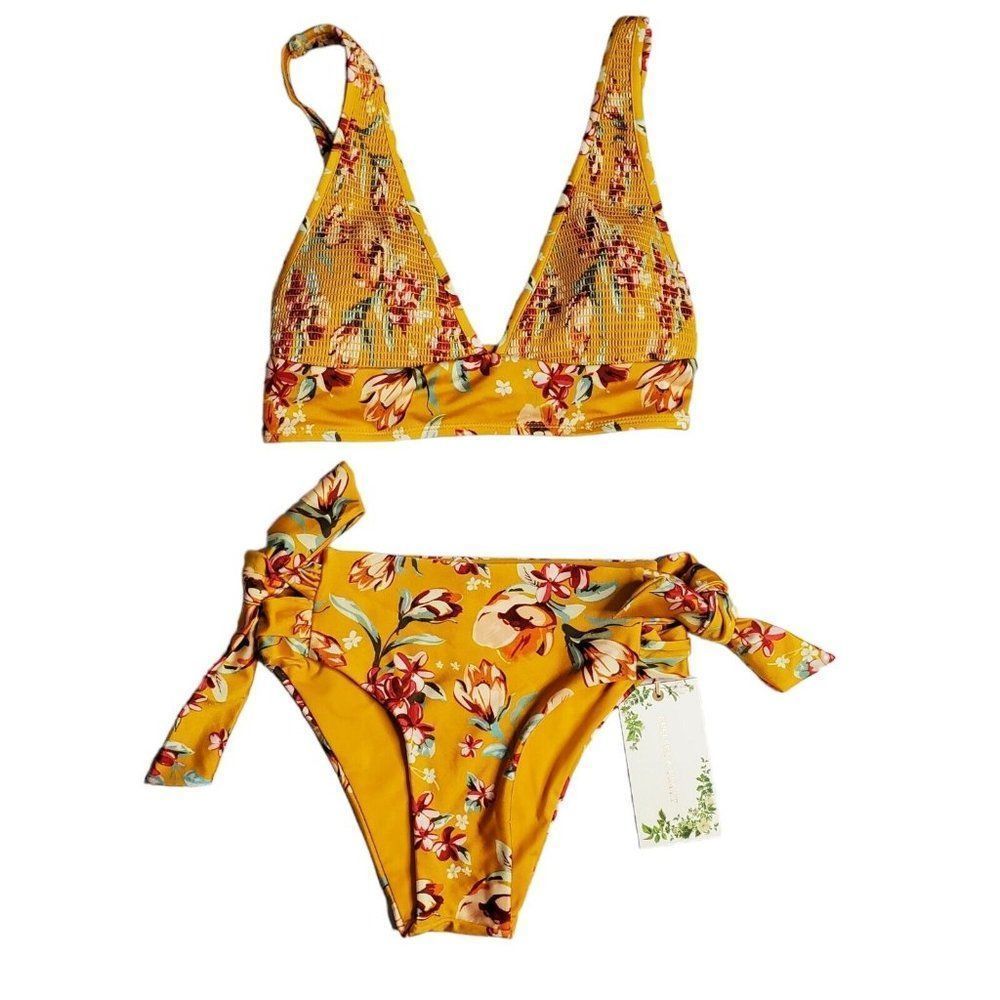 Chelsea & Violet Floral 2 Piece Swimsuit Size xs Bikini Top Side Tie Hipster - Picture 1 of 11